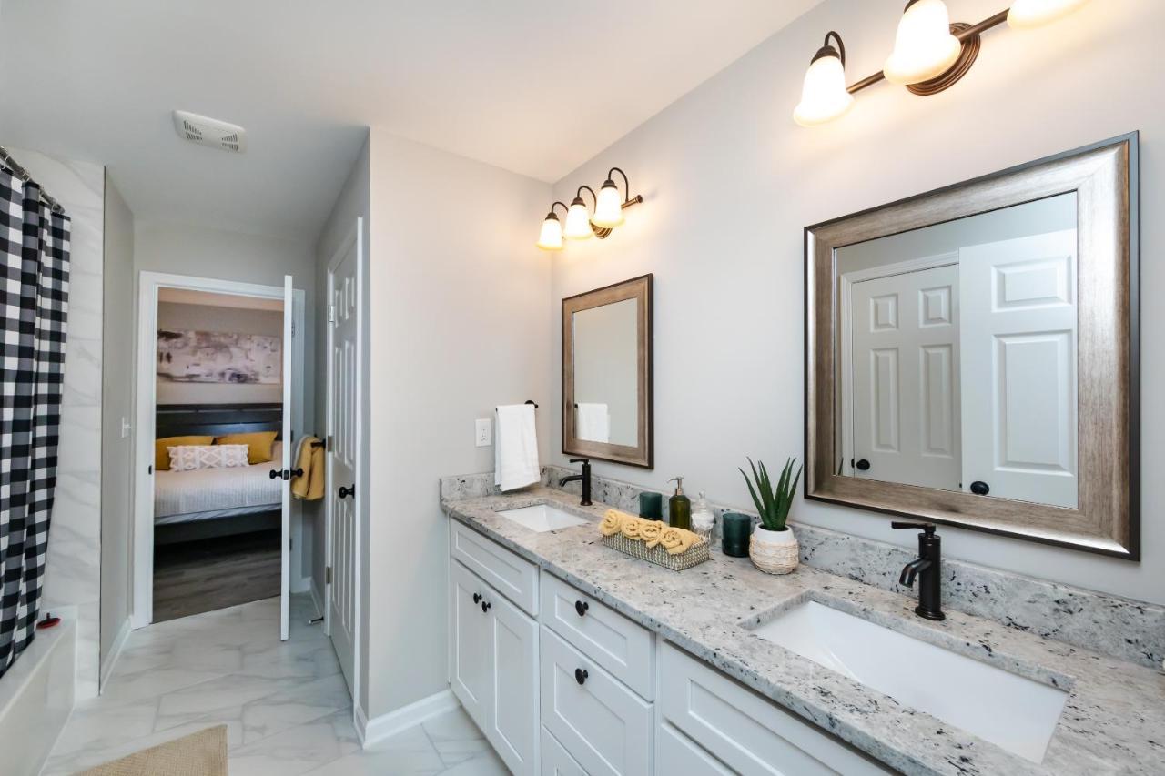Brandnew Spacious 4 Bedroom House Minutes To Uptown Charlotte Eksteriør billede